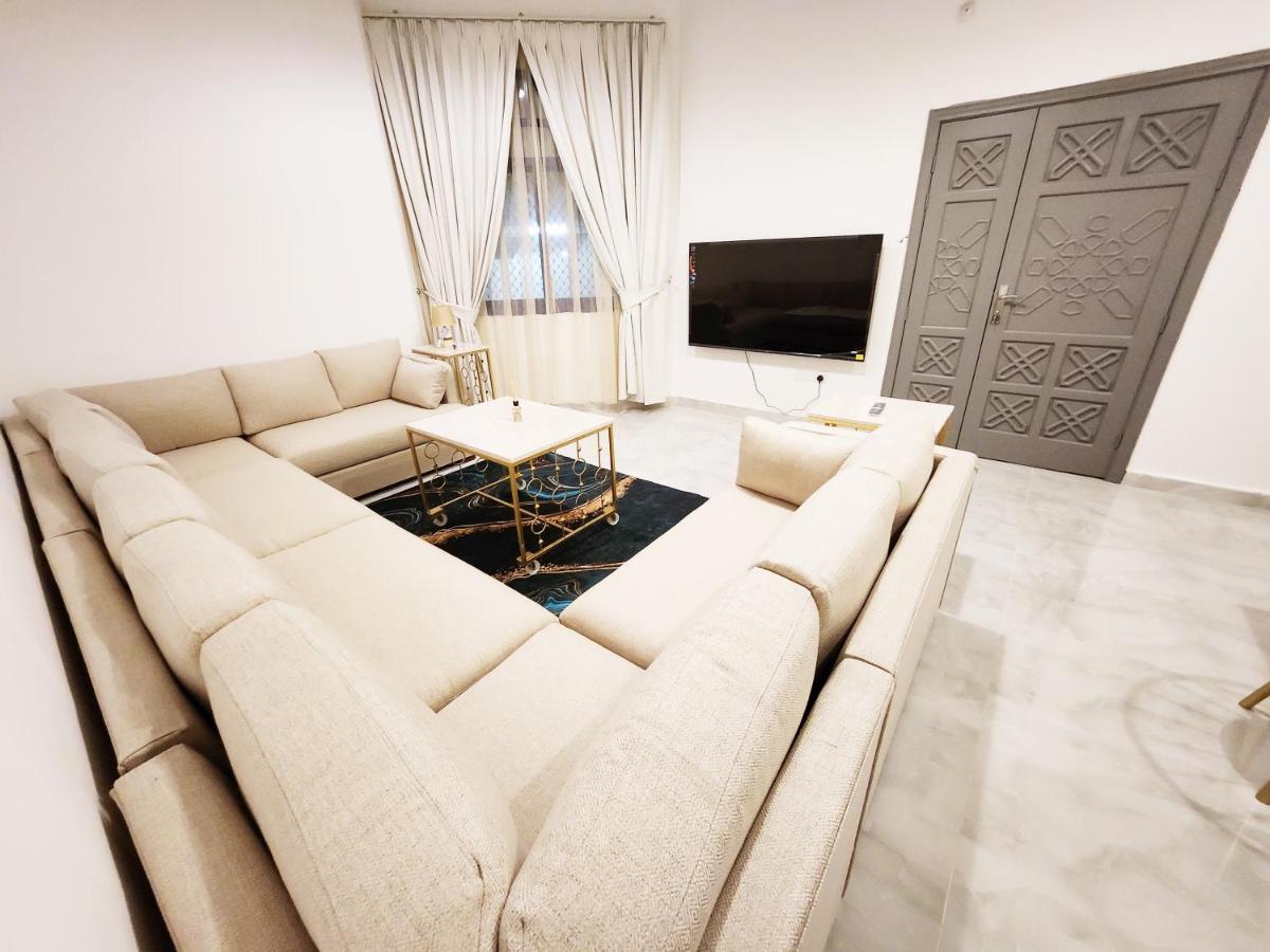 Moods Holiday Homes Al Ain Buitenkant foto