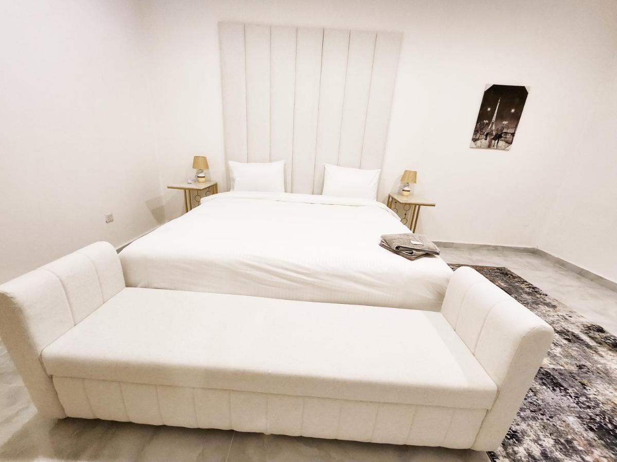 Moods Holiday Homes Al Ain Buitenkant foto