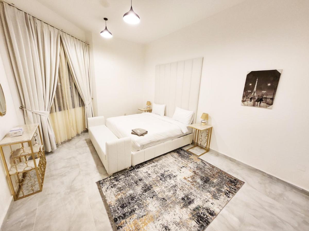 Moods Holiday Homes Al Ain Buitenkant foto