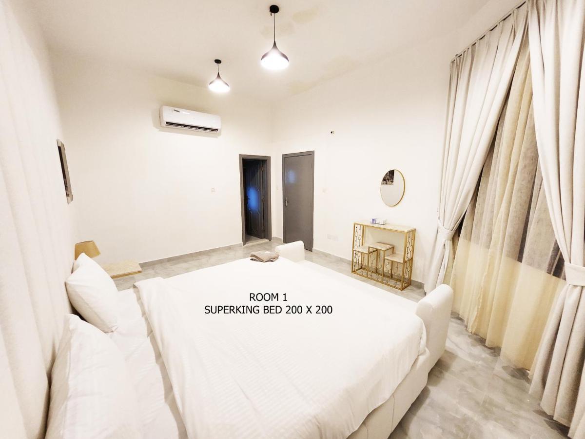 Moods Holiday Homes Al Ain Buitenkant foto